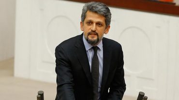Չեն թողնում, որ մեր պատրիարքին ընտրենք, բայց «ազատ» ենք ապրում. Փայլան