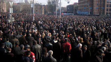 Մարտի 1-ի հետ առնչություն ունեցած պաշտոնյաները հայտնվել են «սև ցուցակում». «Ժողովուրդ»