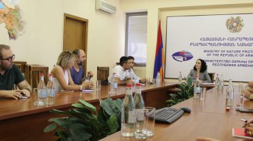 Սննդի կետերի պատասխանատուների հետ քննարկվել է մեկանգամյա պլաստիկե իրերից հրաժարվելու հարցը