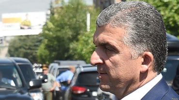 Վաչագան Ղազարյանի կինը ցուցմունքը գրել է, ապա մաքրագրել․ «Հրապարակ»