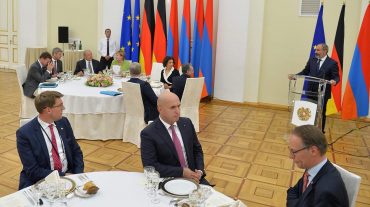 Կառավարությունները գալիս են ու գնում են, Հայաստանի Հանրապետությունը պետք է լինի մշտապես և բոլորինը. Արմեն Աշոտյան