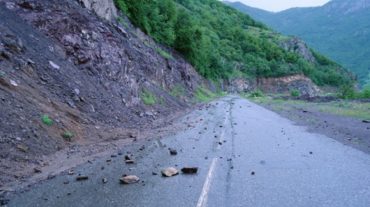 Քարաթափում «Հրազդան» մարզադաշտի մոտակայքում