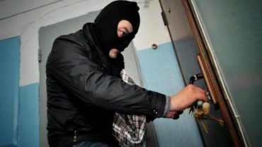 Աջափնյակում կատարված բնակարանային գողությունը դեպքից ժամեր անց բացահայտվեց