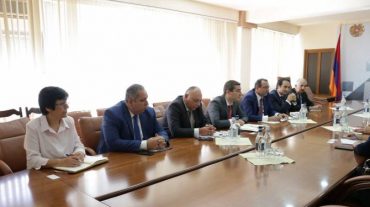 Արծվիկ Մինասյանն ընդունել է ԱՄՆ ՄԶԳ հայաստանյան գրասենյակի տնօրեն Դեբորա Գրիսերին