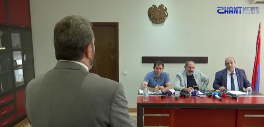 Վարչապետը հորդորել է գյուղացիներին կազմակերպություններ հիմնել