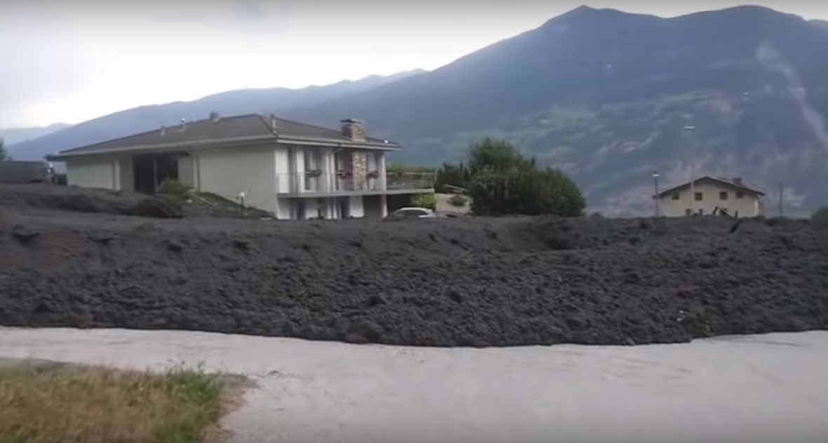 Սելավի հոսքը ծածկել է շվեյցարական քաղաքը