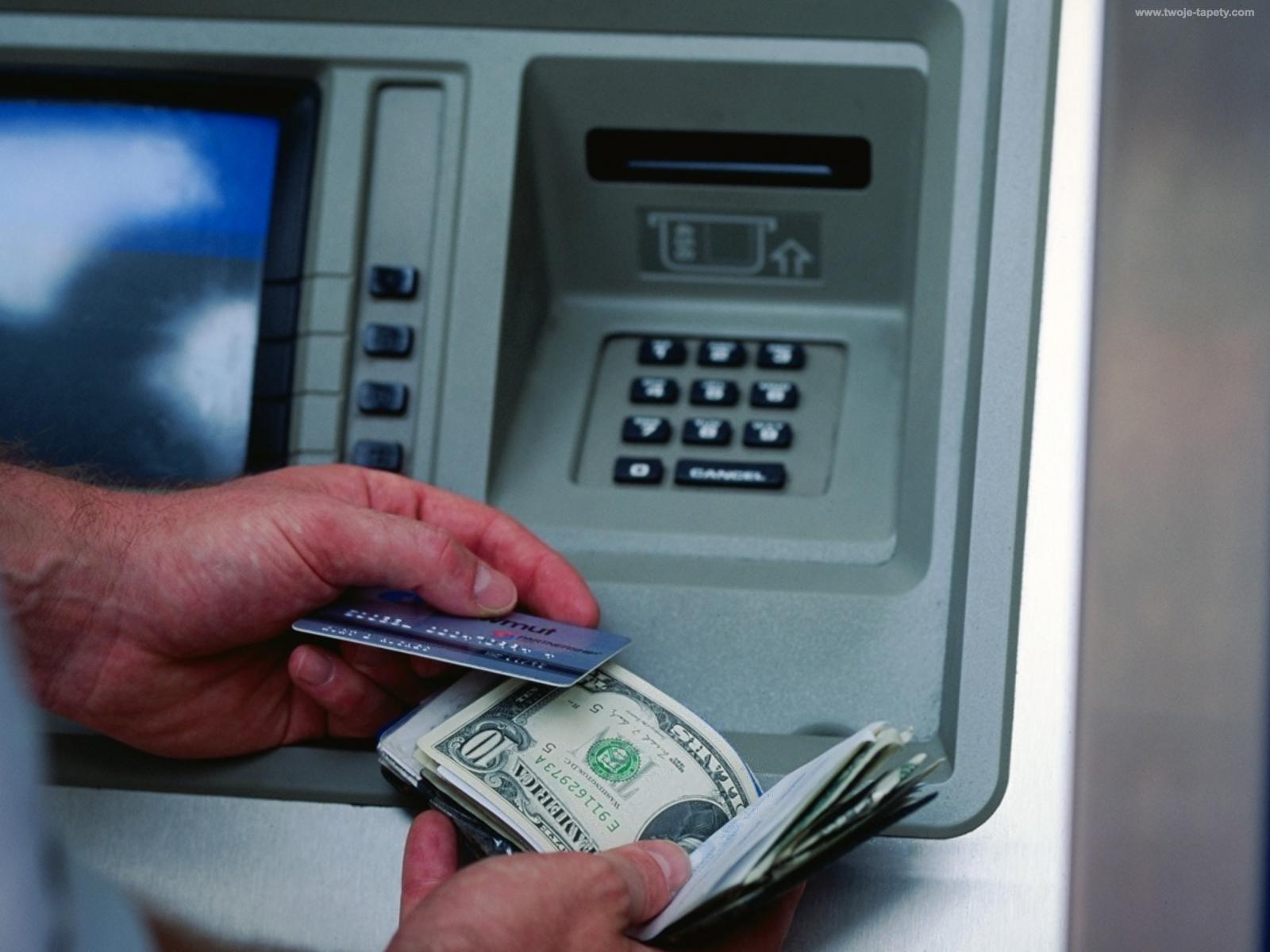Էլեկտրոնային սարքավորման միջոցով փորձել են բանկոմատներից հափշտակել առանձնապես խոշոր չափերի գումար 
