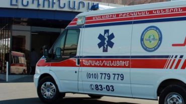 Քաղաքացին փակվել է ավտոմեքենայում և նշտարով վնասել ձեռքերը