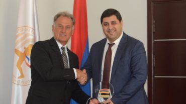 ՀՀ սպորտի և երիտասարդության հարցերի նախարարն ընդունել է Ռոբերտ Էմմիյանին
