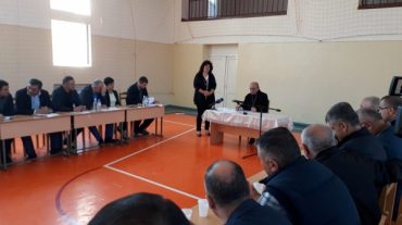 Բակո Սահակյանը Քարվաճառ շրջկենտրոնում աշխատանքային խորհրդակցություն է անցկացրել շրջվարչակազմի ղեկավարության հետ
