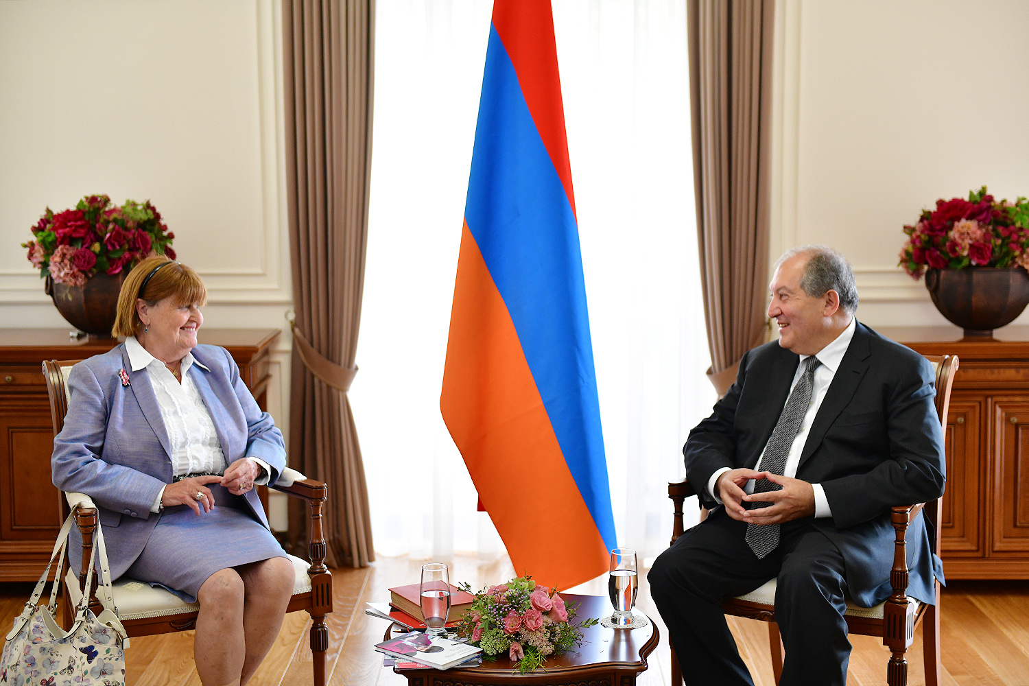 Նախագահը Քերոլայն Քոքսի հետ քննարկել է Արցախին առնչվող հարցեր