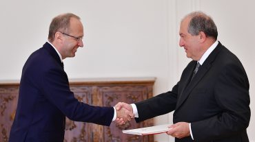Հայաստանում Շվեյցարիայի նորանշանակ դեսպանը նախագահին է հանձնել հավատարմագրերը