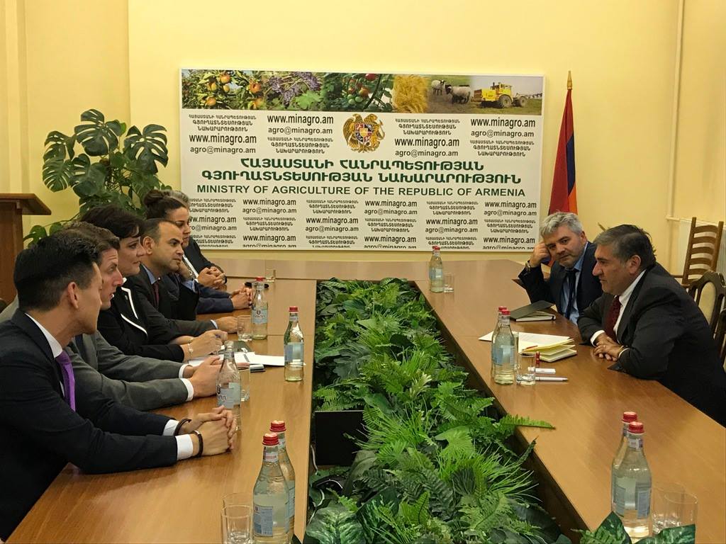 Նախարար Արթուր Խաչատրյանն ընդունել է Գլենդելի քաղաքապետ Զարեհ Սինանյանի գլխավորած պատվիրակությանը