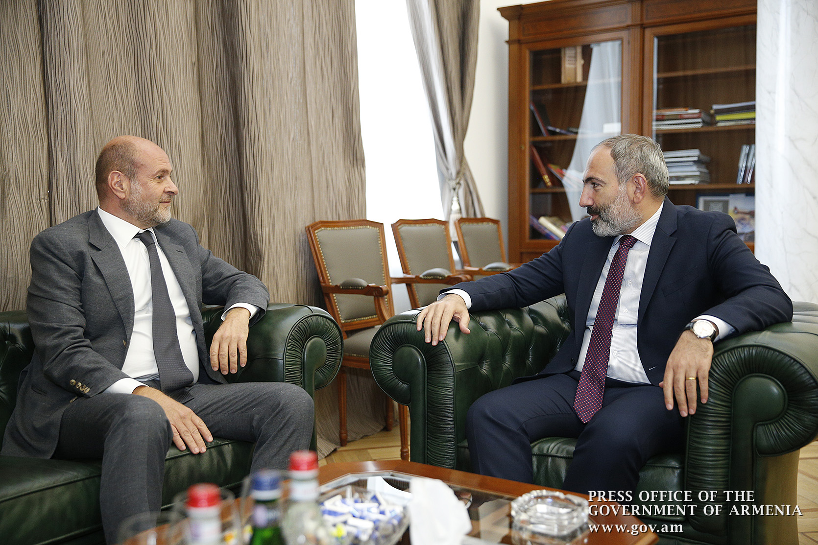 Վարչապետն ընդունել է բարերար Ալբերտ Պողոսյանին