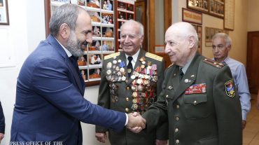 Ես այսօր եկել եմ իմ հարգանքի տուրքը մատուցելու ձեզ. վարչապետը՝ վետերաններին