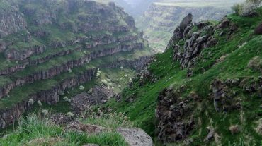 Քաղաքացին ընկել է Արզնու ձորը