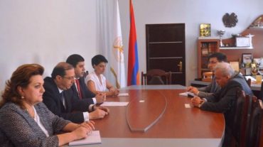 Լևոն Վահրադյանն ընդունել է ՀՀ-ում ՌԴ դեսպանին