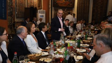 Զոհրաբ Մնացականյանն ընդունել է Վրաստանում հավատարմագրված օտարերկրյա դեսպաններին