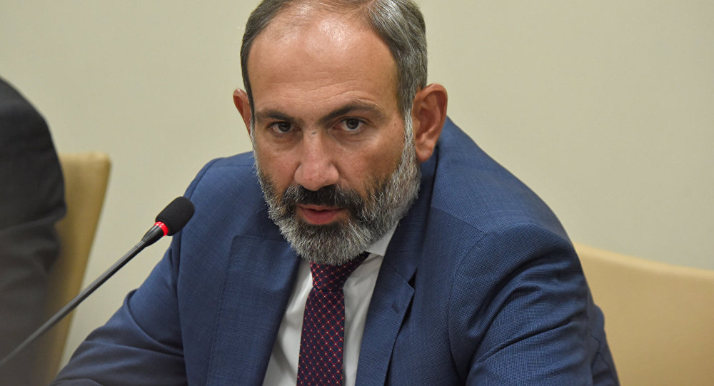 Բոլորդ ձայնագրություն եք լսում. Փաշինյանն ուղիղ եթերում է