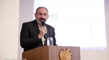Պետք է իրականացվի աշխատանքի խրախուսման քաղաքականություն, աշխատանքը բոլոր խնդիրները լուծելու միակ տարբերակն է․ վարչապետ