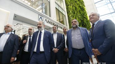 «Կամար» բիզնես կենտրոնն Ա դասի առաջին «կանաչ» բիզնես կենտրոնն է Հայաստանում. Փաշինյանն այցելել է այնտեղ