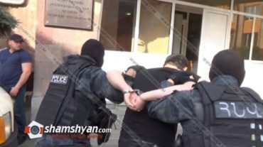 Երևանի կենտրոնում «գոլդ» համարներով մեքենաներում զենքեր են հայտնաբերվել. կան բերման ենթարկվածներ
