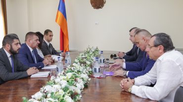«Վրացական երկաթուղու» տնօրենի հետ քննարկվել է հացահատիկային բեռների՝ ցամաքային փոխադրման արգելքի հարցը