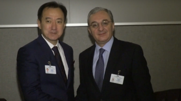 Զոհրաբ Մնացականյանը հանդիպել է Մոնղոլիայի արտաքին գործերի նախարար Դամդին Ցոգթբաաթարի հետ