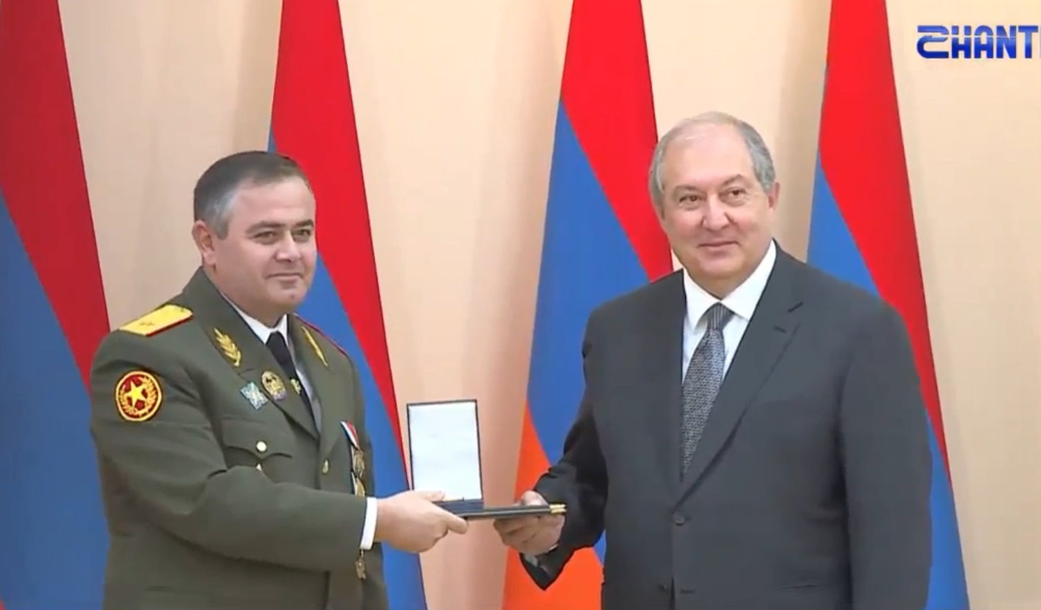 ՀՀ ԶՈՒ Գլխավոր շտաբի պետ Արտակ Դավթյանը գեներալ-լեյտենանտի կոչում ստացավ