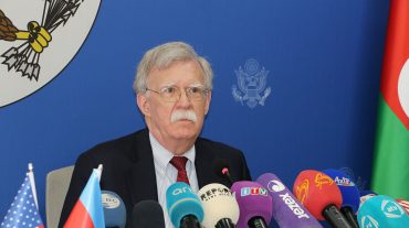 ԱՄՆ-ն կողմ է Արցախյան հակամարտության խաղաղ կարգավորմանը․ Բոլթոնի հայտարարությունը Բաքվում