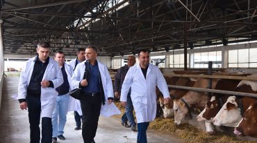 Արցախի պետնախարար Գրիգորի Մարտիրոսյանն այցելել է պետական և մասնավոր մի շարք տնտեսություններ