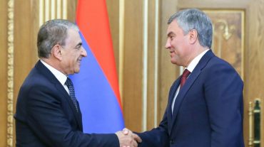 Արա Բաբլոյանը հանդիպել է Վյաչեսլավ Վոլոդինի հետ