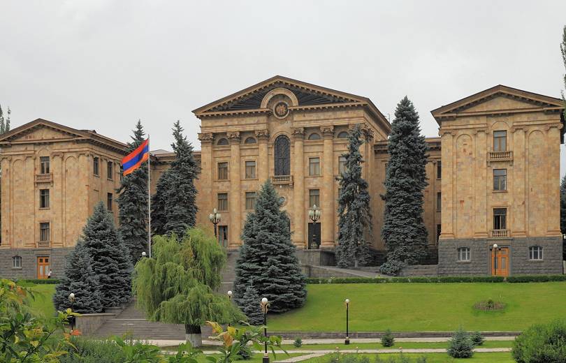 ԱԺ ընտրությունների օրը դեկտեմբերի 9-ից կարող է տեղափոխվել․ «Հրապարակ»