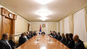 Բակո Սահակյանն ընդունել է «Արցախ Րութս Ինվեսթմենթ» կազմակերպության պատվիրակությանը