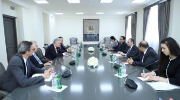 Եվրոպայի և Կենտրոնական Ասիայի հարցերով գործադիր տնօրենն ու Զոհրաբ Մնացականյանը քննարկել են Ղարաբաղյան հիմնախնդրի խաղաղ կարգավորմանն առնչվող հարցեր