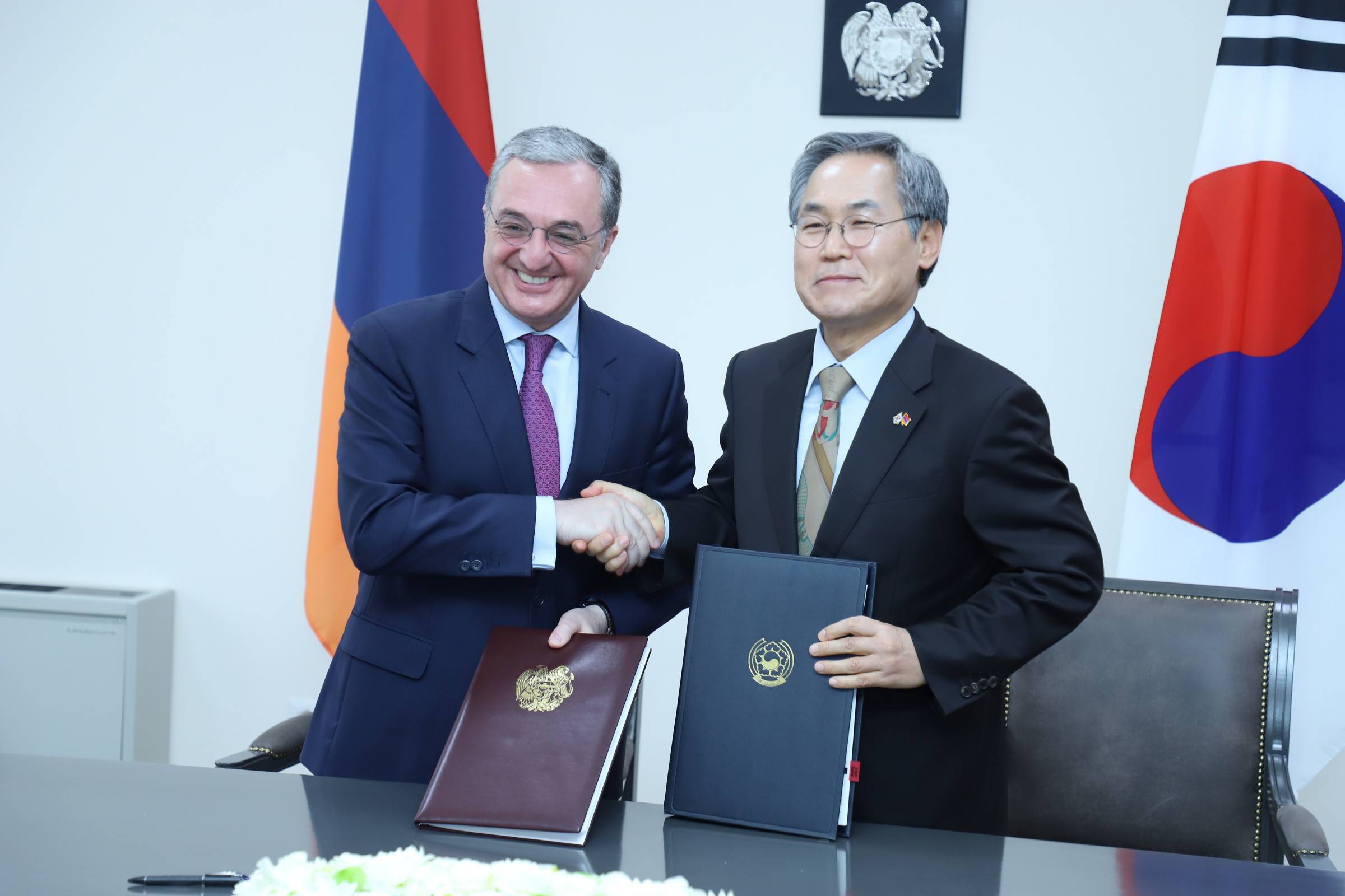 ԱԳ նախարարը և ՀՀ-ում Կորեայի դեսպանը ստորագրել են ներդրումների խրախուսման համաձայնագիր