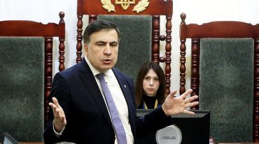 Սաակաշվիլին խոստովանել է, որ իրեն մայրն է պահում