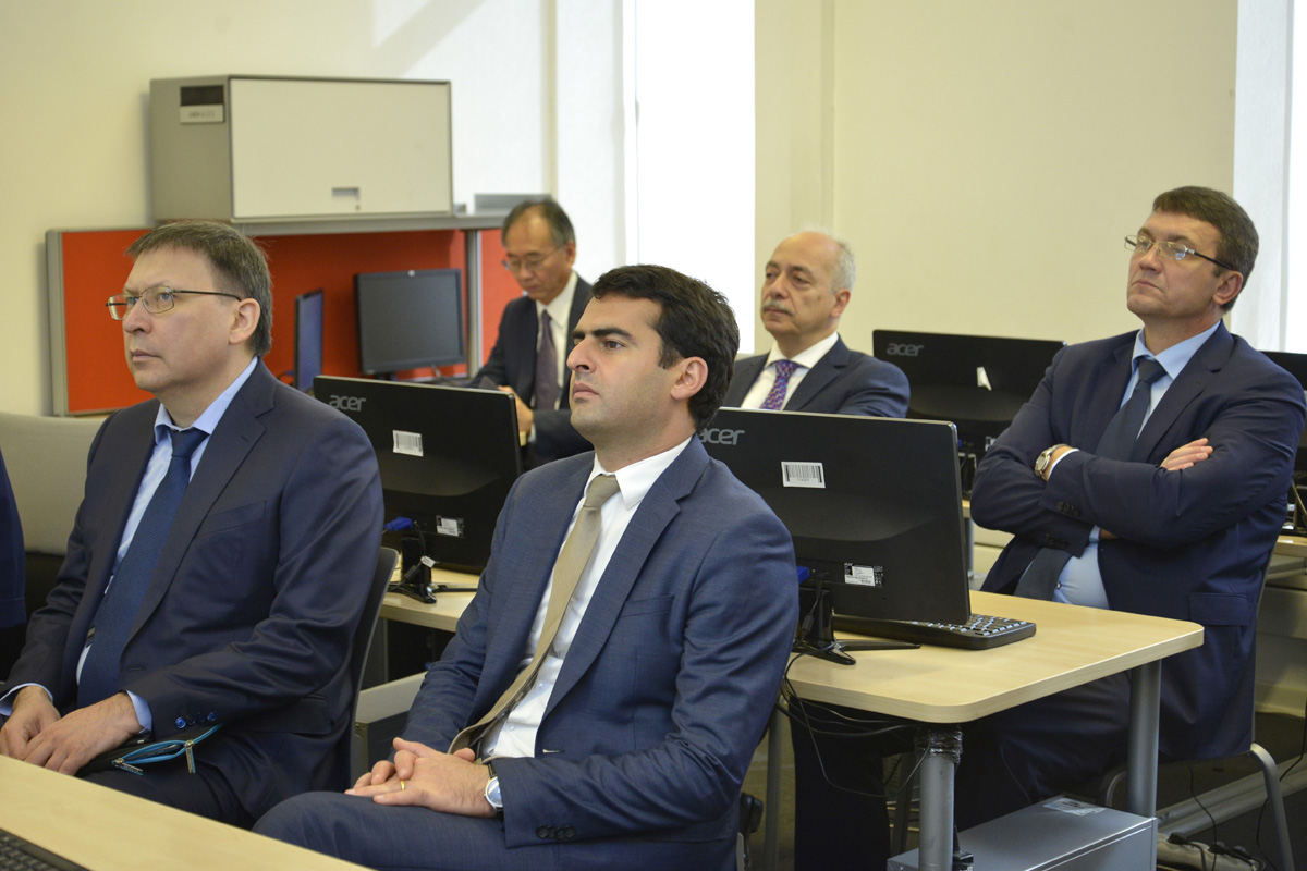 ԵԱՏՄ մասնակից-երկրների նախարարներն այցելել են «Սինոփսիս Արմենիա» ընկերություն և Ինժեներական քաղաք