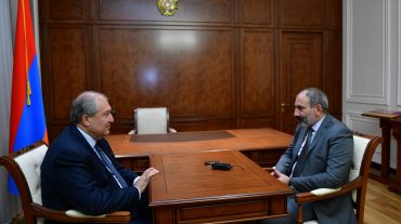 Այս փուլում և՛ կառավարությունը, և՛ բոլոր պետական մարմինները պետք է անխափան գործեն. նախագահ Սարգսյան