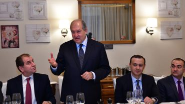 Արմեն Սարգսյանը հանդիպում է ունեցել Բելառուսի հայ համայնքի ներկայացուցիչների հետ