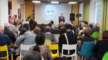 Մոսկվայում հարգանքի տուրք են մատուցել Շառլ Ազնավուրին