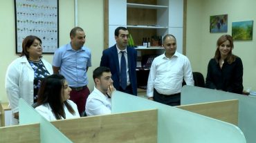 Գյուղատնտեսության նախարարի պաշտոնակատարն այցելել է Խաղողագործության և գինեգործության հիմնադրամ