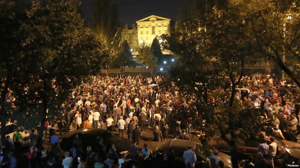 Տեղեկությունները, թե հանրահավաքի ընթացքում ապակիներ են ջարդվել, մեքենաներ են վնասվել, չեն հաստատվում. Փաշինյան