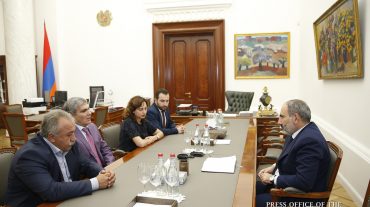 Շատ բարձր եմ գնահատում այն ճանապարհը, որը միասին անցել ենք. վարչապետն ընդունել է «Ելք» խմբակցության անդամներին