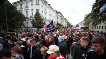 Գերմանիայի վերամիավորման տոնը վերածվել է բողոքի խոշոր ակցիայի