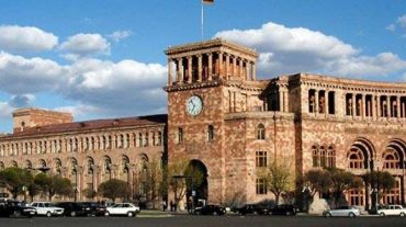 Որոշել են գրեթե կիսով չափ կրճատել նախարարությունների թիվը. «Հրապարակ»