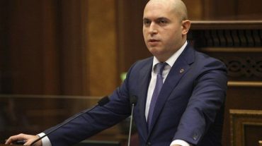 Խնդրում եմ երեկվա արտառոց իրավիճակի վերաբերյալ պարզաբանումներ անել. Արմեն Աշոտյանը՝ վարչապետին
