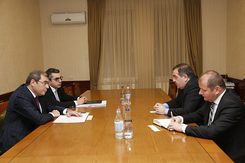 ՊԵԿ նախագահը ՀՀ-ում Վրաստանի դեսպանի հետ քննարկել է Վերին Լարսի ճանապարհի թողունակության հարցը