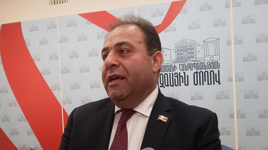 Տաճատ Վարդապետյանը չի բացառում, որ կարող է դուրս գալ ՀՀԿ խմբակցությունից