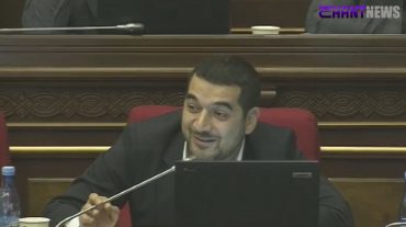 Գալուստ Գրիգորիչ ջան, խնդրո՛ւմ եմ, այս անգամ կողմ քվեարկեք. Հրաչյա Հակոբյան
